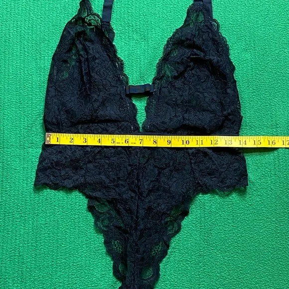Victoria’s Secret Plunge V-Neck Sheer Black Lace Teddy Body Suit Ladies Large - Picture 15 of 16